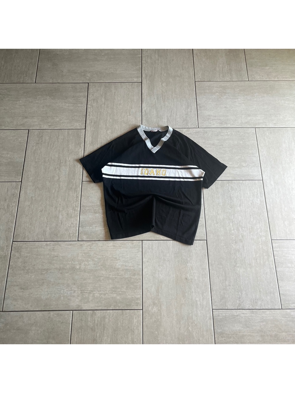 Vintage H. Wolf & Sons Idaho Black V-Neck Sportswear Shirt Large